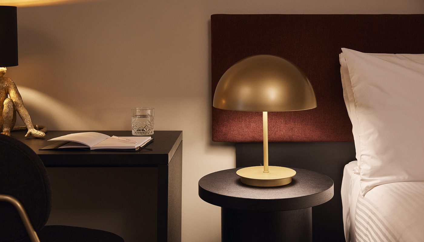 King Plus Single Room
