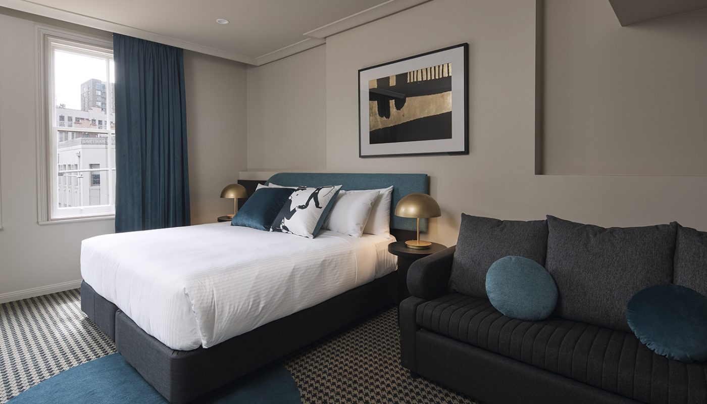 King Plus Sofa Room